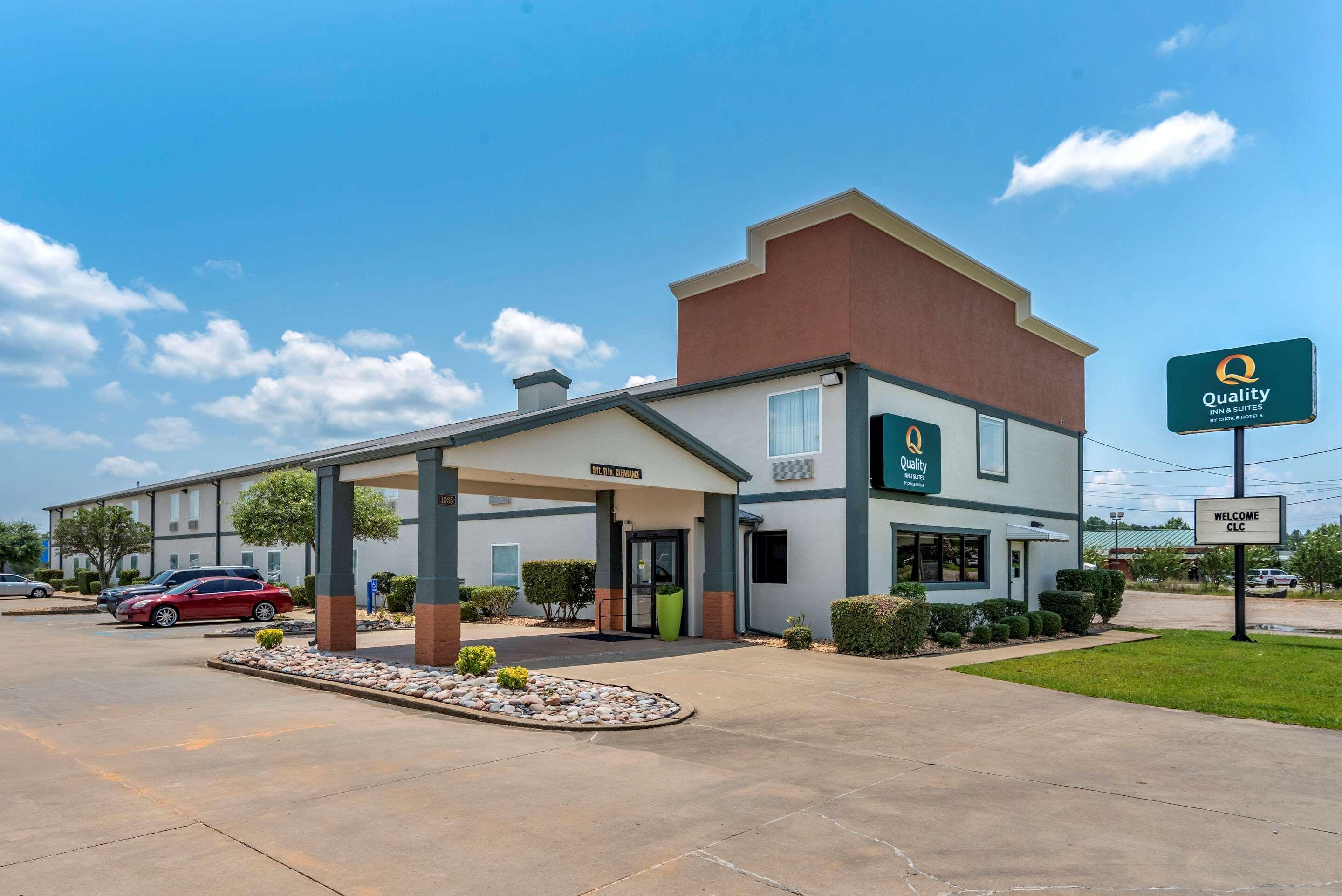 Quality Inn & Suites Demopolis Exterior photo